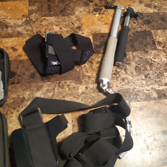 Gopro hero 3+ silver edition - Picture 2 of 3